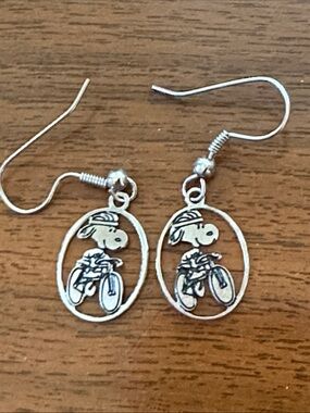 Vintage 70s Aviva Silver‎ Tone Snoopy on Bicycle Drop Earrings